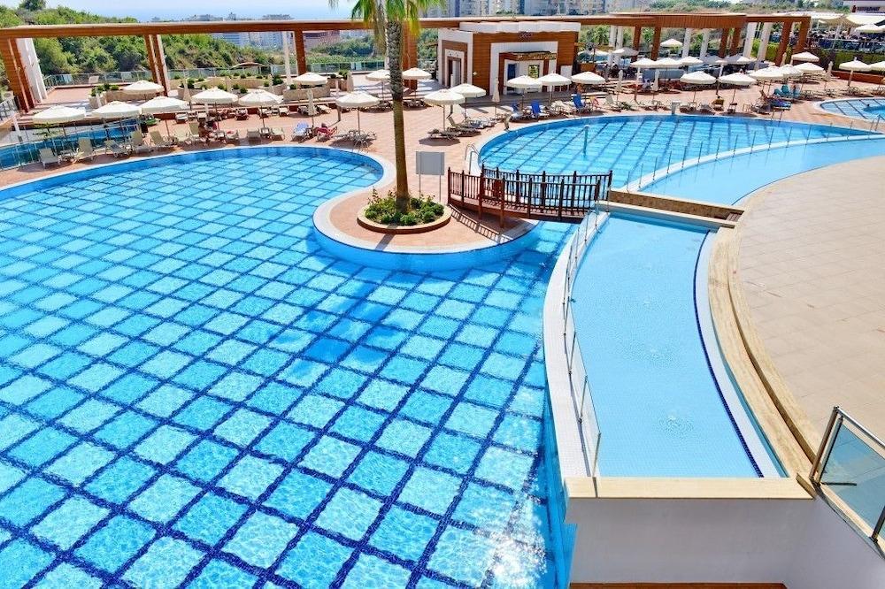 Leilighet Azura Park Tourism Complex